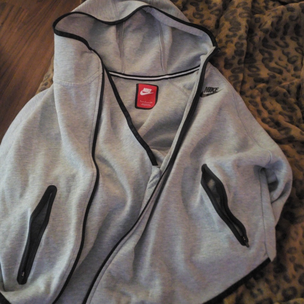 Nike cropped jacket